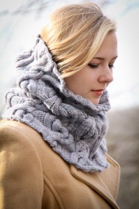 Chic Mega Cowl side view | The Knitting Vortex
