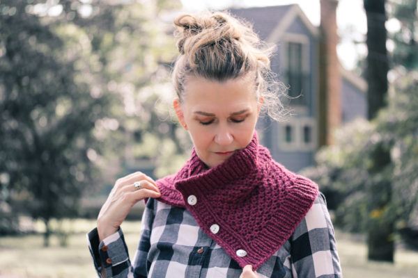 Crioh Cowl cover | The Knitting Vortex